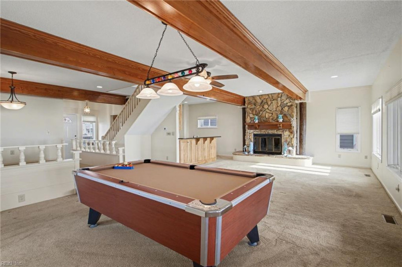 Photo 18 of 36 residential for sale in Hampton virginia