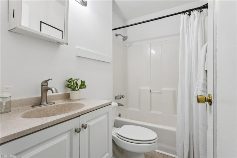 Photo 13 of 31 residential for sale in Norfolk virginia Photo 13 of 31 residential for sale in Norfolk virginia
