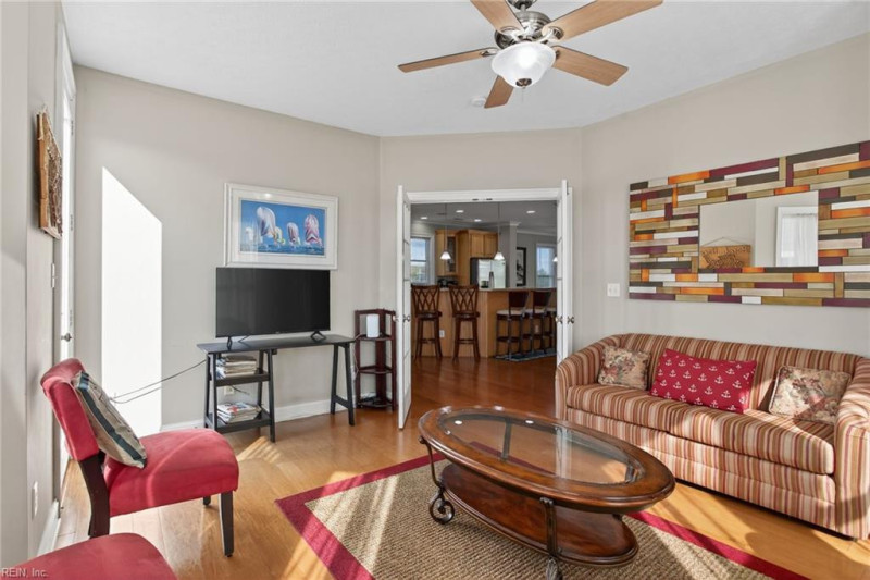 Photo 14 of 40 residential for sale in Norfolk virginia