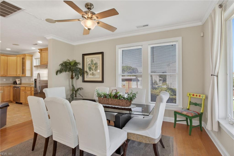 Photo 17 of 40 residential for sale in Norfolk virginia