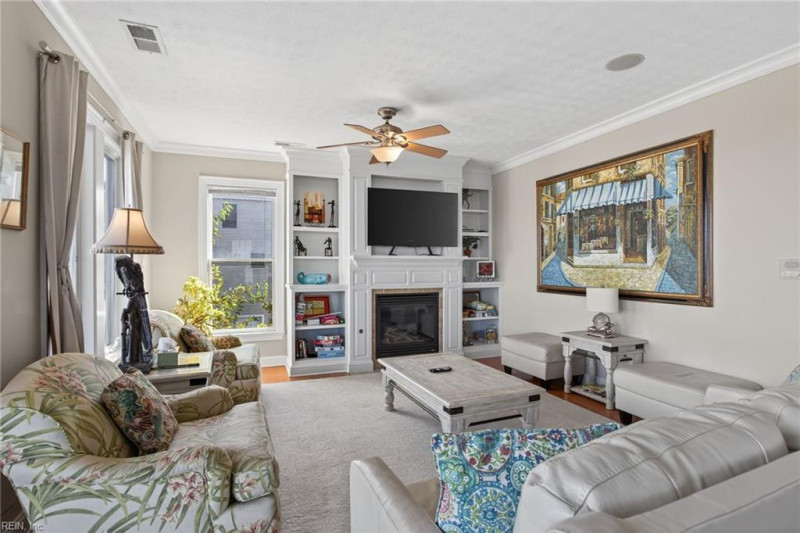 Photo 18 of 40 residential for sale in Norfolk virginia