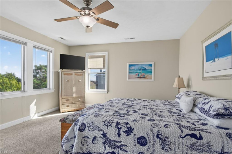 Photo 23 of 40 residential for sale in Norfolk virginia
