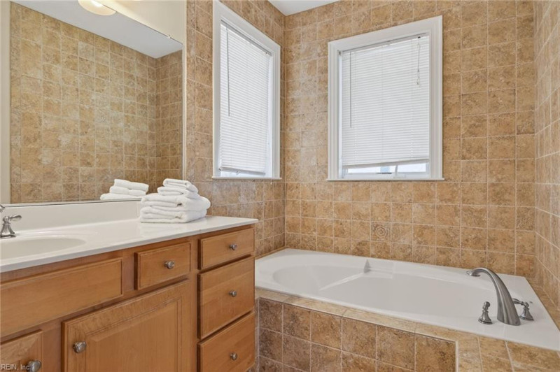Photo 25 of 40 residential for sale in Norfolk virginia