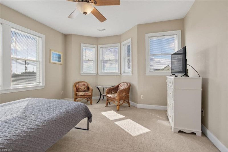 Photo 28 of 40 residential for sale in Norfolk virginia