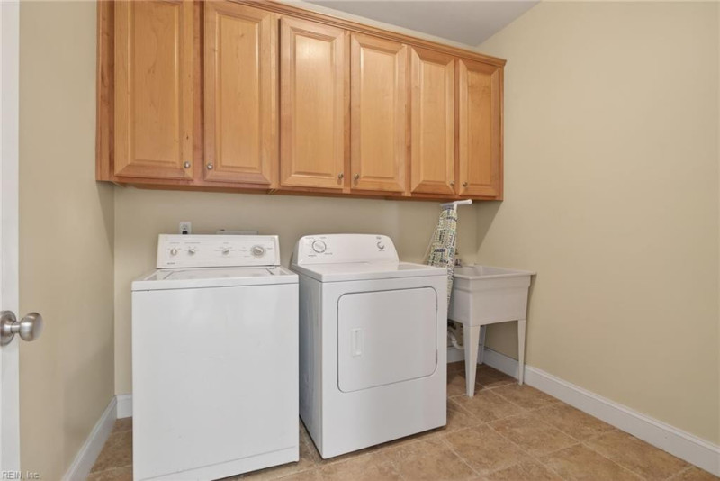 Photo 30 of 40 residential for sale in Norfolk virginia