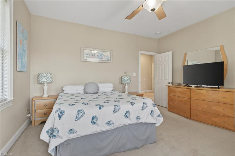 Photo 31 of 40 residential for sale in Norfolk virginia