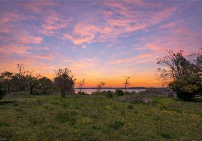 15 King Kove Lane, Hampton, VA 23669