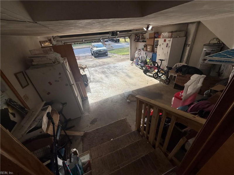 Photo 19 of 25 residential for sale in Chesapeake virginia