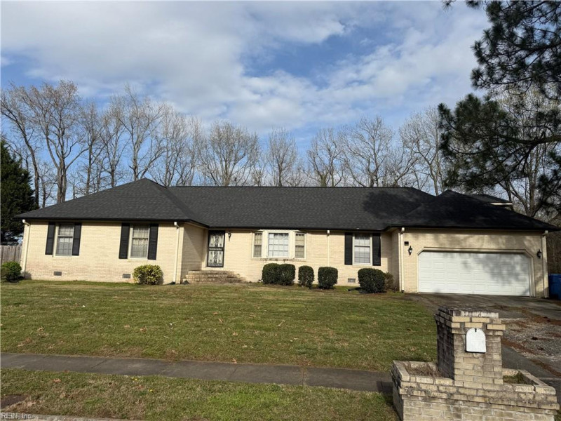 Photo 2 of 25 residential for sale in Chesapeake virginia