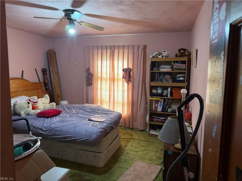 Photo 9 of 25 residential for sale in Chesapeake virginia