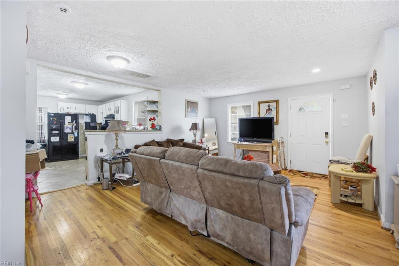 Photo 3 of 12 residential for sale in Portsmouth virginia Photo 3 of 12 residential for sale in Portsmouth virginia