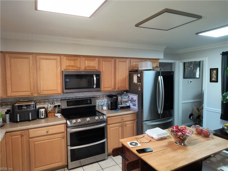 Photo 13 of 34 residential for sale in Portsmouth virginia