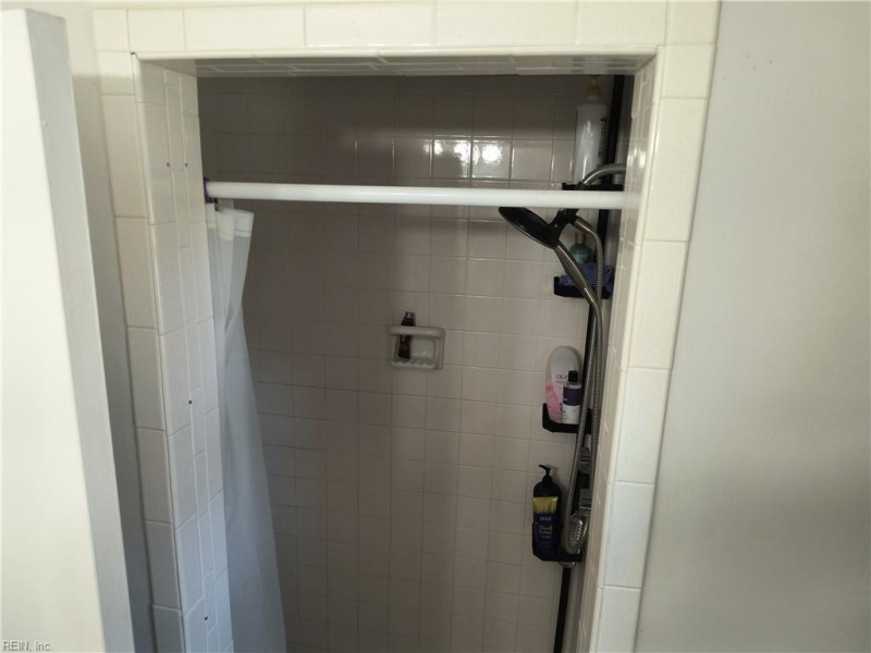 Photo 26 of 34 residential for sale in Portsmouth virginia