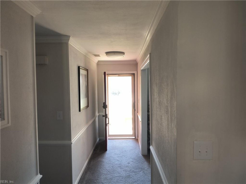 Photo 5 of 34 residential for sale in Portsmouth virginia