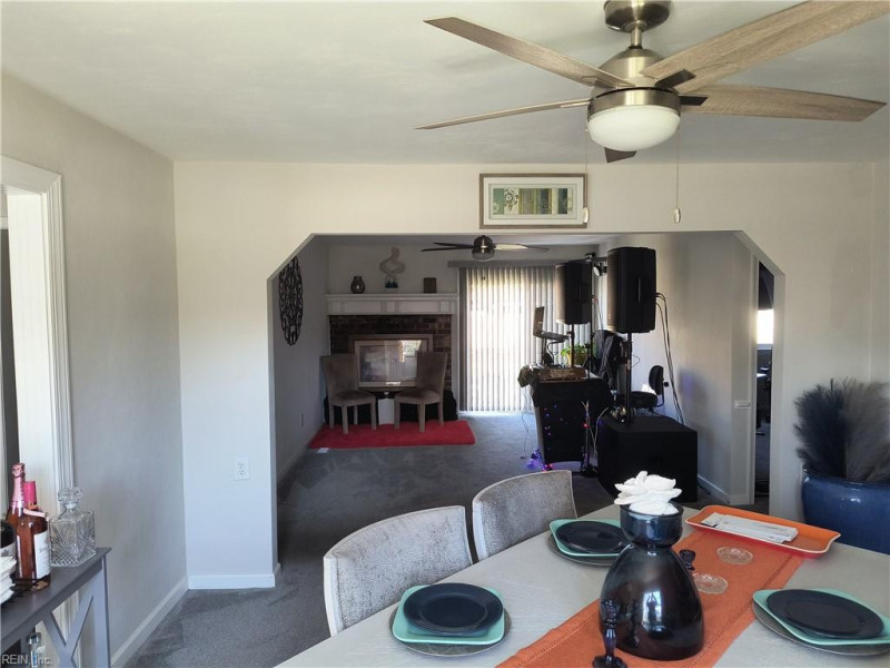 Photo 6 of 34 residential for sale in Portsmouth virginia