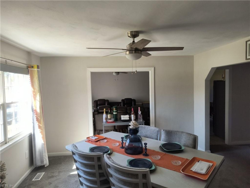 Photo 7 of 34 residential for sale in Portsmouth virginia