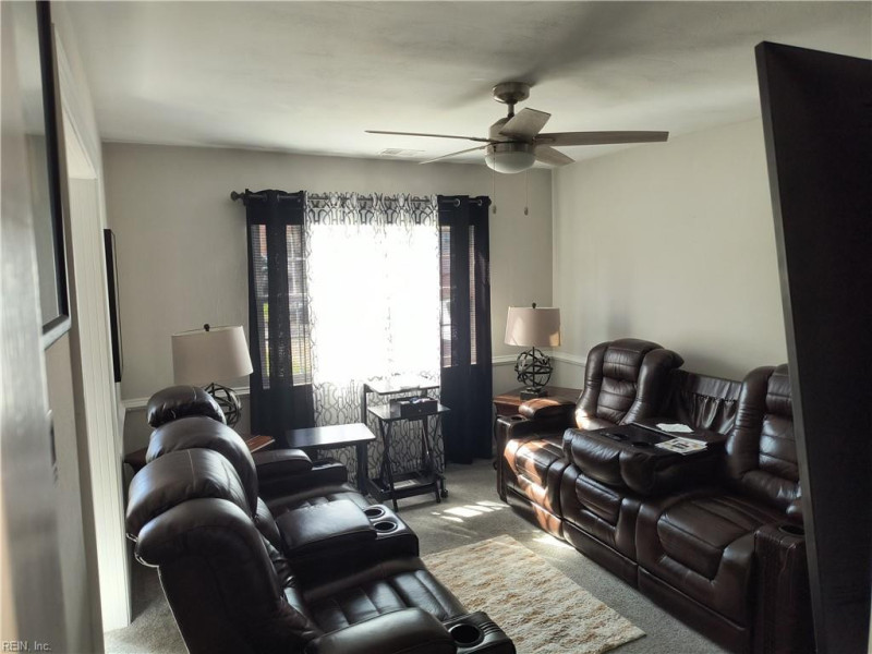 Photo 9 of 34 residential for sale in Portsmouth virginia