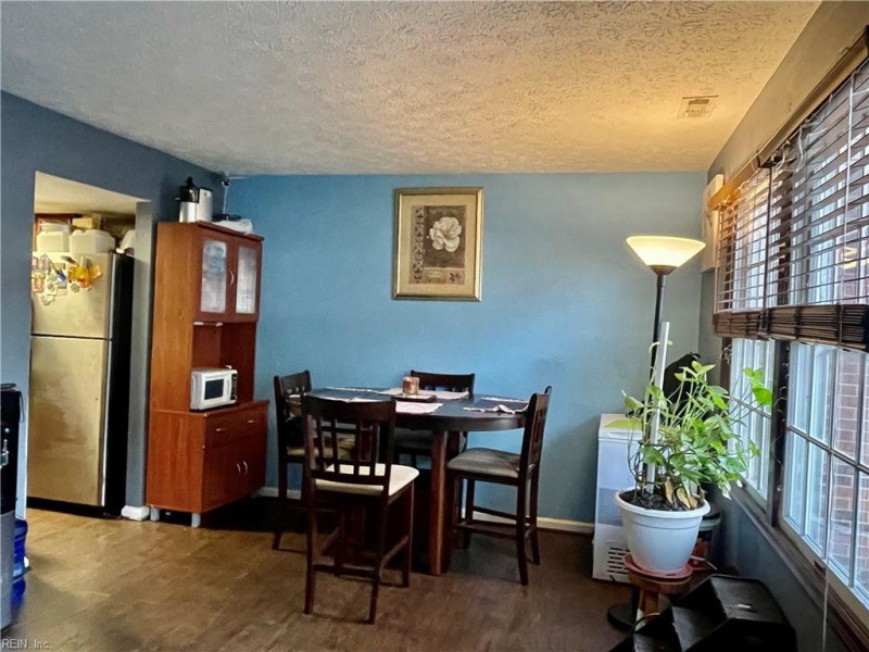 Photo 6 of 30 residential for sale in Newport News virginia