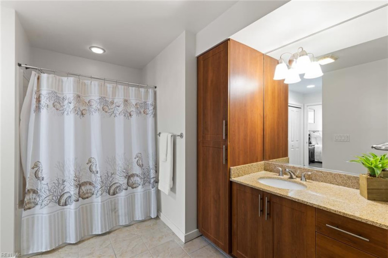 Photo 14 of 20 residential for sale in Virginia Beach virginia