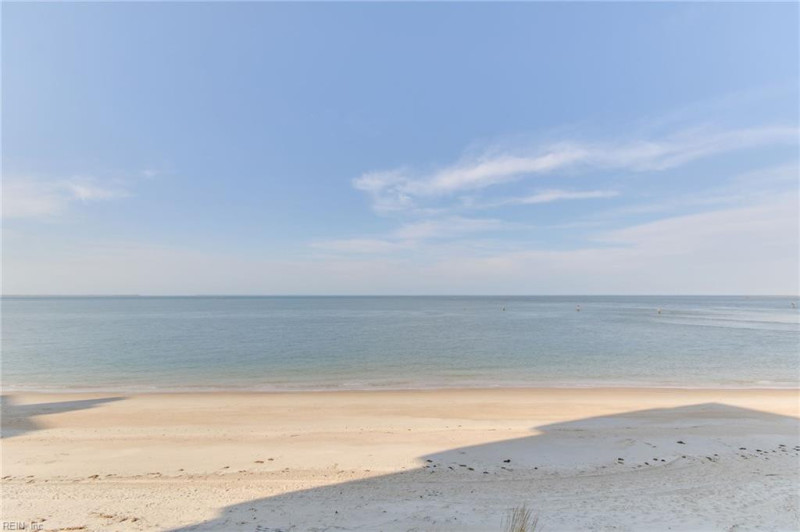 Photo 3 of 47 residential for sale in Virginia Beach virginia