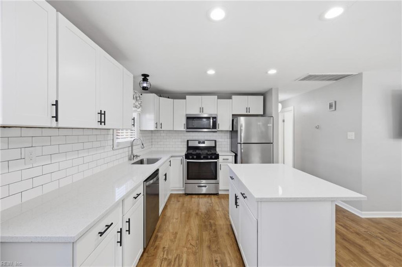 Photo 1 of 35 residential for sale in Portsmouth virginia