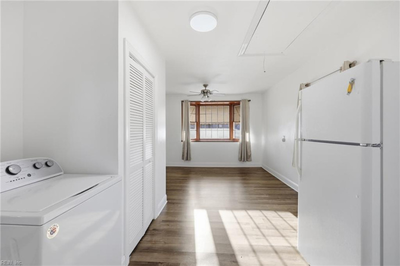 Photo 23 of 35 residential for sale in Portsmouth virginia