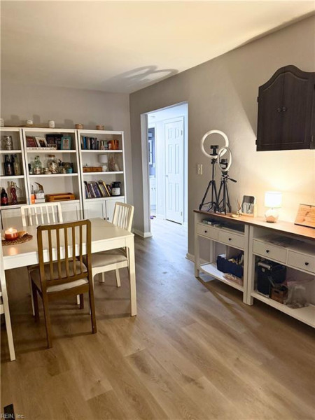 Photo 4 of 21 residential for sale in Virginia Beach virginia