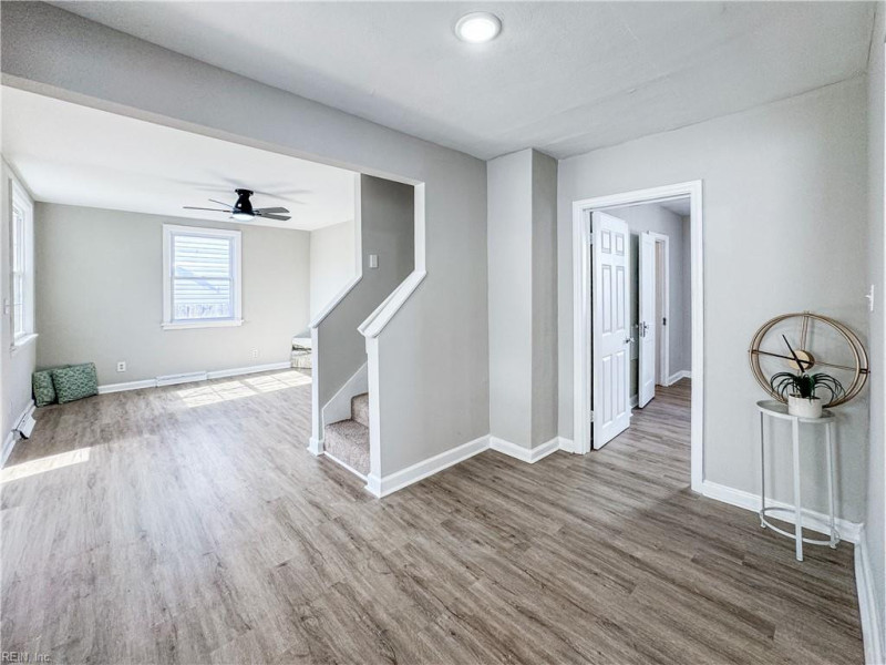 Photo 15 of 41 residential for sale in Portsmouth virginia