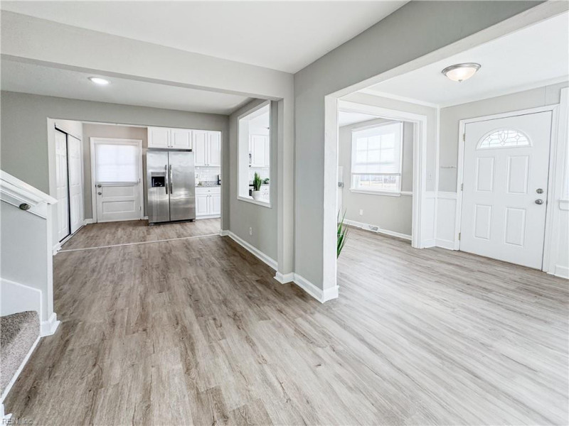 Photo 21 of 41 residential for sale in Portsmouth virginia