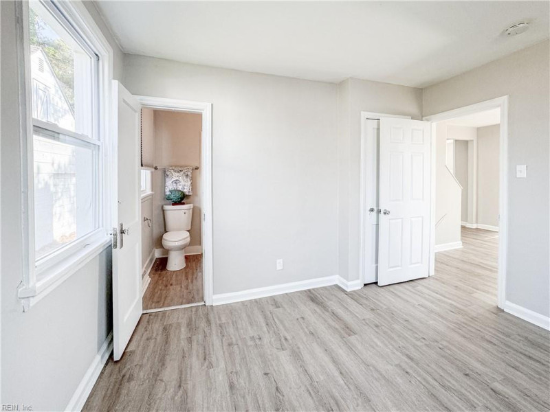 Photo 24 of 41 residential for sale in Portsmouth virginia
