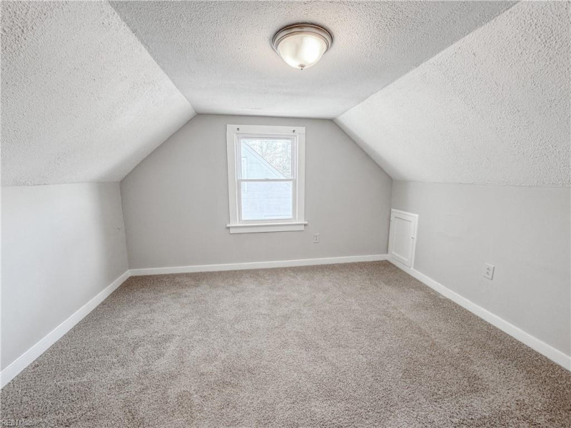 Photo 32 of 41 residential for sale in Portsmouth virginia