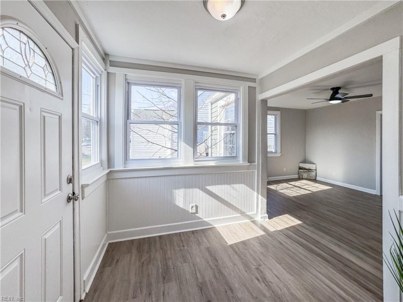 Photo 7 of 41 residential for sale in Portsmouth virginia