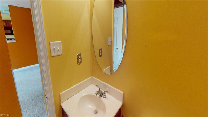 Photo 12 of 50 residential for sale in Henrico County virginia