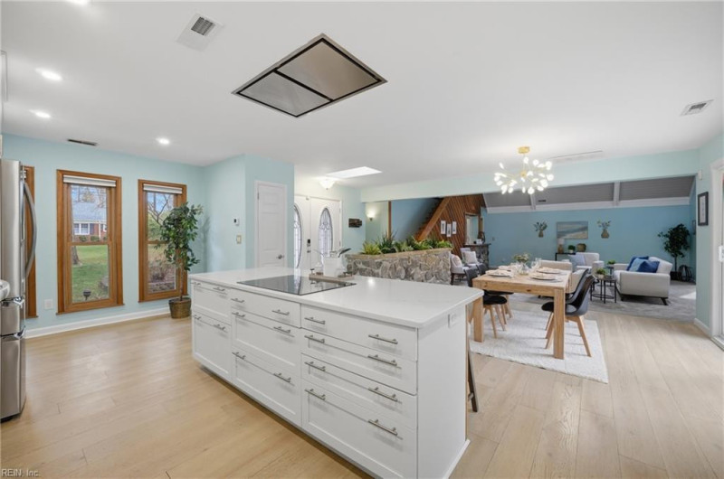 Photo 11 of 49 residential for sale in Virginia Beach virginia