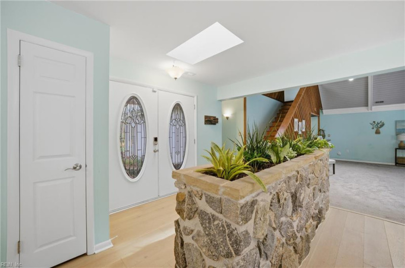 Photo 7 of 49 residential for sale in Virginia Beach virginia