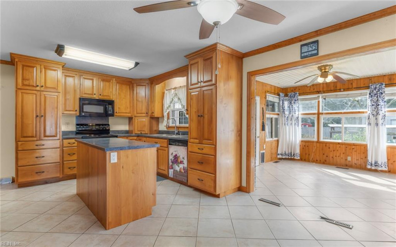Photo 9 of 40 residential for sale in Suffolk virginia Photo 9 of 40 residential for sale in Suffolk virginia