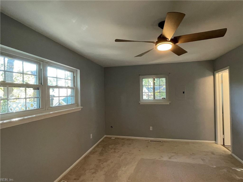 Photo 8 of 13 residential for sale in Virginia Beach virginia