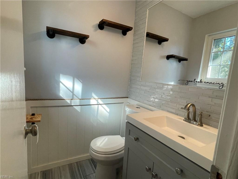 Photo 9 of 13 residential for sale in Virginia Beach virginia