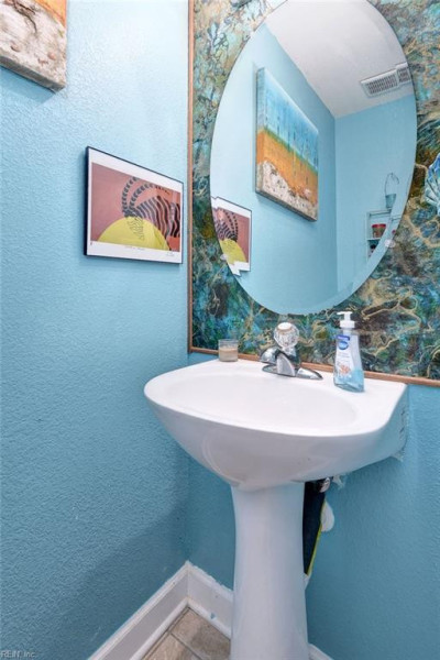 Photo 10 of 18 residential for sale in Hampton virginia