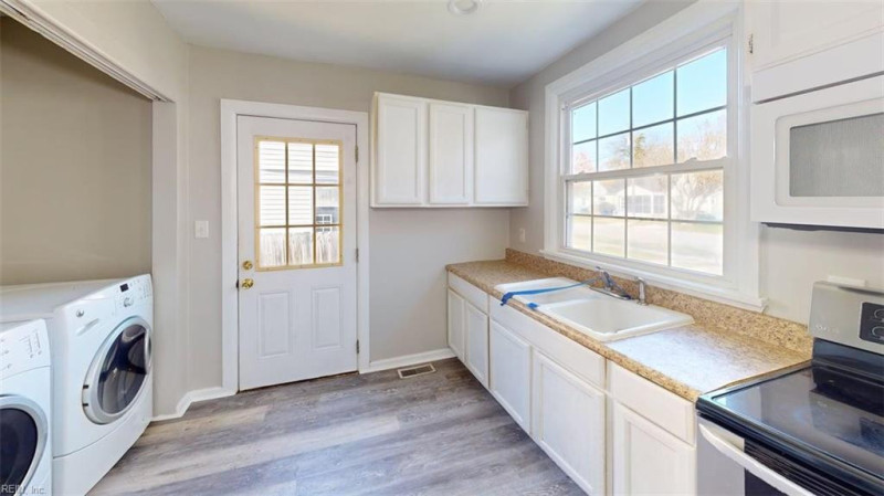 Photo 34 of 47 residential for sale in Portsmouth virginia Photo 34 of 47 residential for sale in Portsmouth virginia