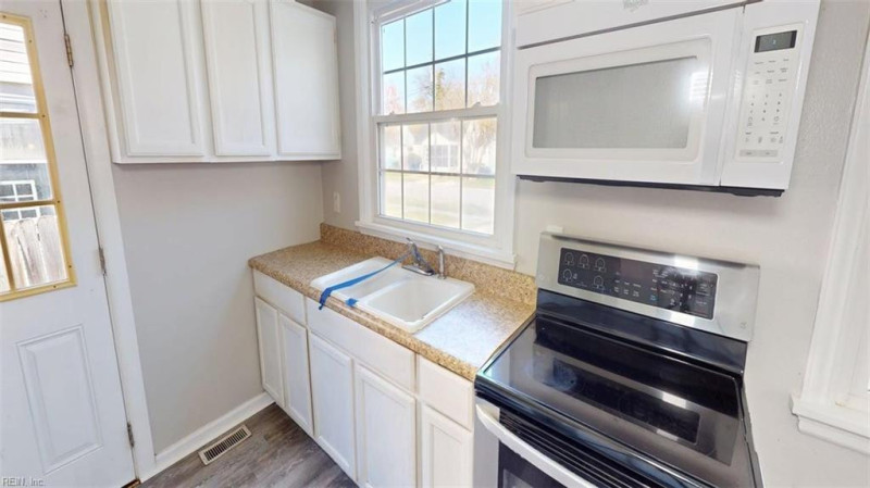 Photo 7 of 47 residential for sale in Portsmouth virginia Photo 7 of 47 residential for sale in Portsmouth virginia