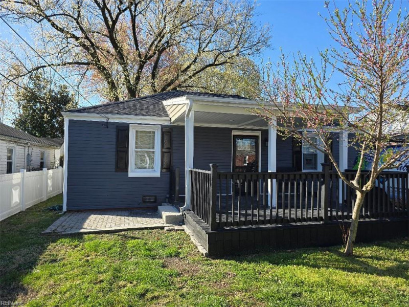 Photo 6 of 28 residential for sale in Norfolk virginia