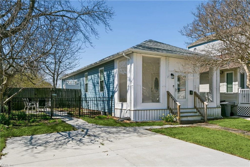 Photo 1 of 20 residential for sale in Hampton virginia