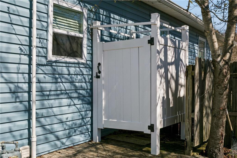 Photo 16 of 20 residential for sale in Hampton virginia