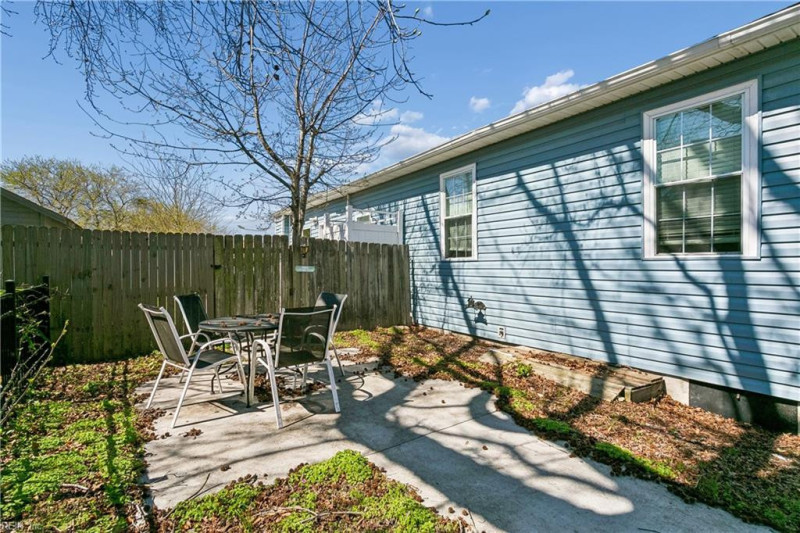 Photo 19 of 20 residential for sale in Hampton virginia