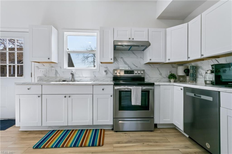 Photo 6 of 20 residential for sale in Hampton virginia