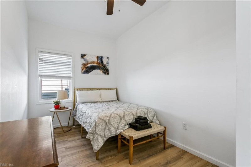 Photo 9 of 20 residential for sale in Hampton virginia