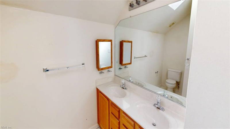 Photo 25 of 50 residential for sale in Chesapeake virginia Photo 25 of 50 residential for sale in Chesapeake virginia