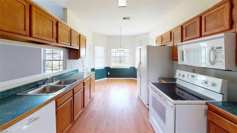 Photo 36 of 50 residential for sale in Chesapeake virginia Photo 36 of 50 residential for sale in Chesapeake virginia