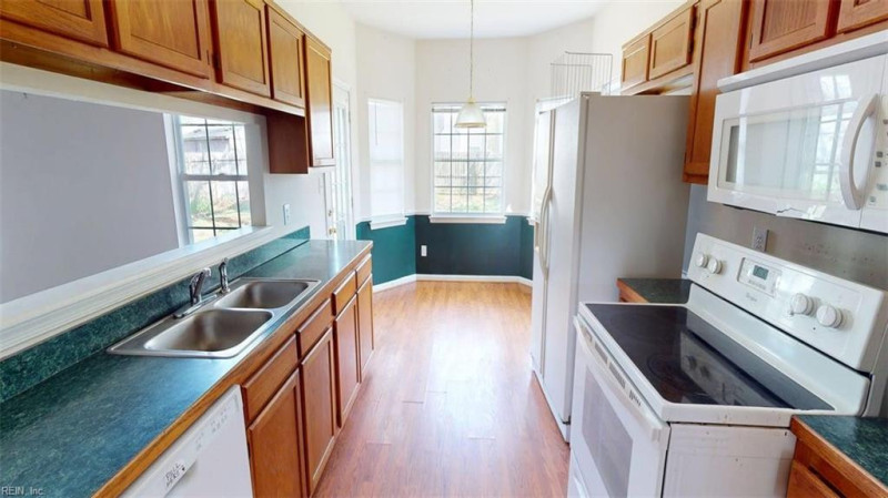Photo 4 of 50 residential for sale in Chesapeake virginia Photo 4 of 50 residential for sale in Chesapeake virginia